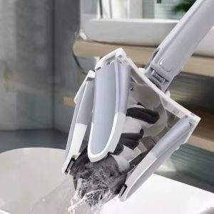 Balai à tablette Butterfly avec serpillère mains libres, auto-torsion et grattoir propre pour un nettoyage du sol sans effort